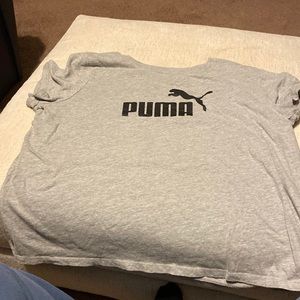 Women Puma 1x gray tee